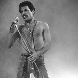 Paradiesvogel und queere Ikone: Wie veränderte Freddie Mercury den Rock   