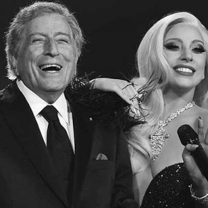 Mit Smoking und Fliege neben Lady Gaga: Tony Bennett wird 95 Jahre alt 