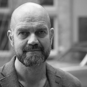 Bestattungskultur macht uns zum Menschen / Am Tisch mit Dirk Pörschmann, Leiter Museum für Sepulkralkultur