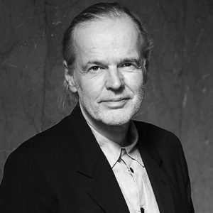 Am Mikrofon: Der Schriftsteller Wolf Haas
